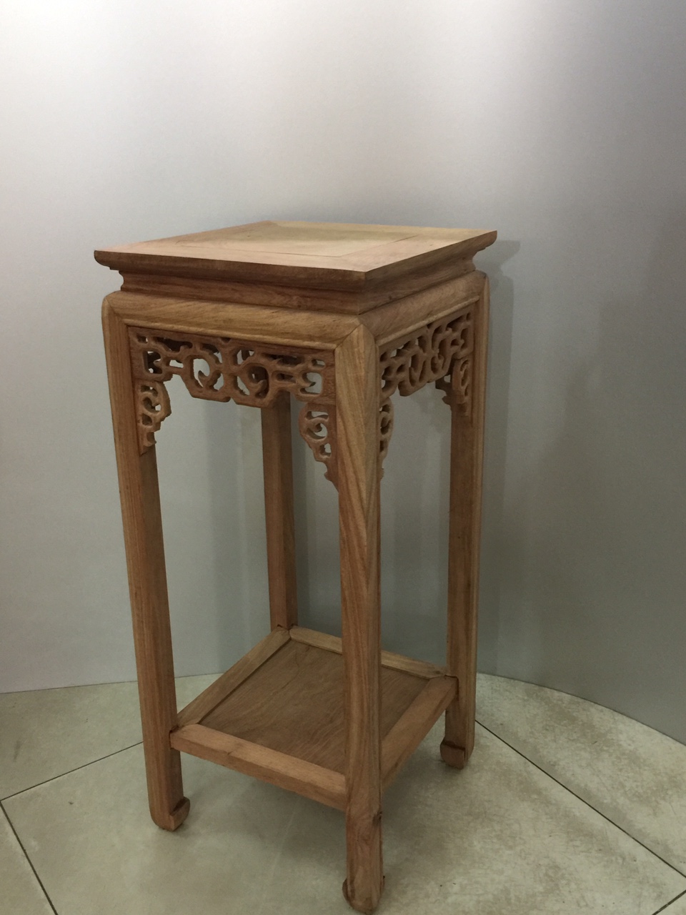 Đôn vuông gỗ hương Mộc cao 70 cm Ngang 30cm, Sâu 30cm