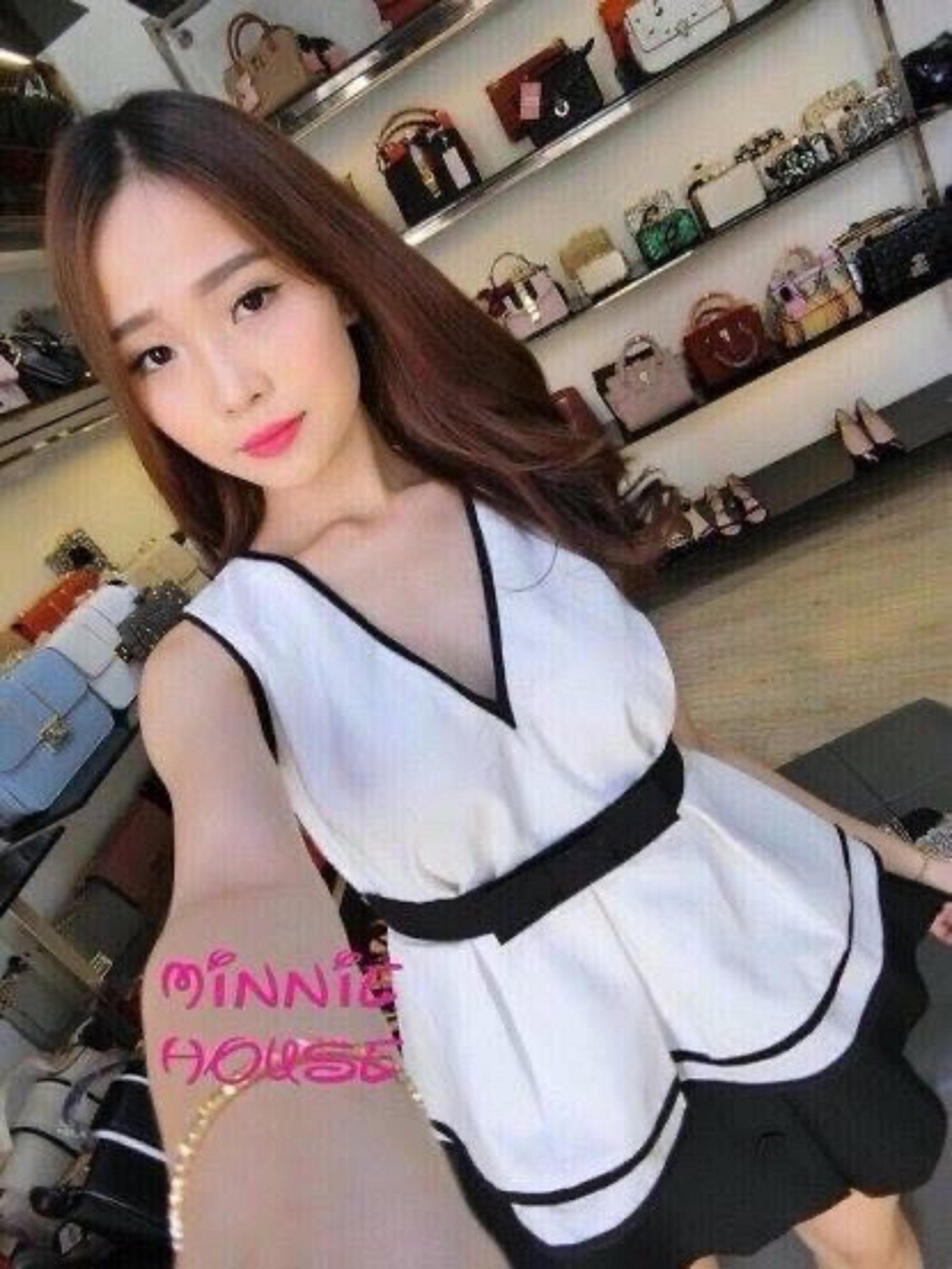 Áo kiểu nhúng phong cách Pháp