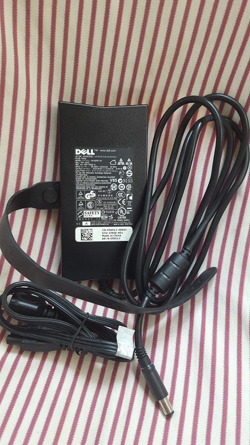 Adapter sạc laptop Dell 130w (19.5v-6,7A) Slim, kim to 7.4mm x 5.0mm dùng cho laptop  Precision M4400,M4500, Latitude E6400, E6410,E6500,E6510,E6420,E6520,E6430,E6530,E7240,E7440,E6440,E6540 - Hàng chính hãng