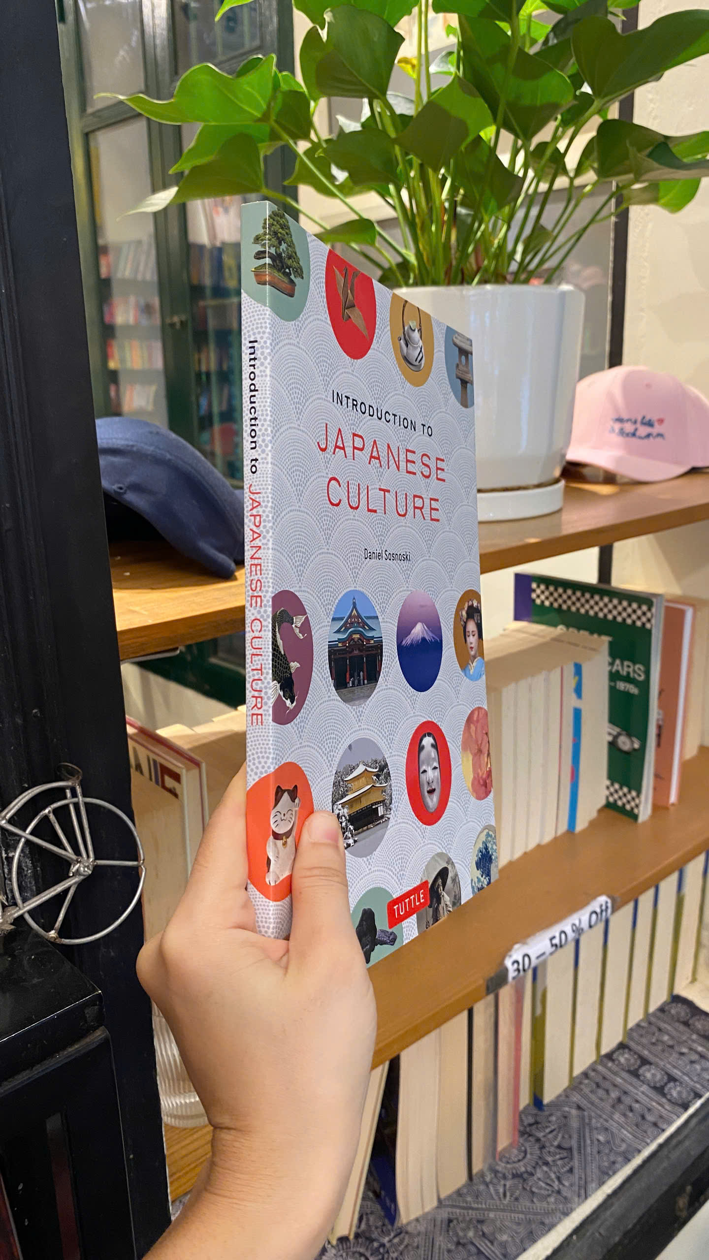 Sách - Introduction to Japanese Culture | Nonfiction / Văn hóa Nhật Bản / Ngoại văn Nhập khẩu