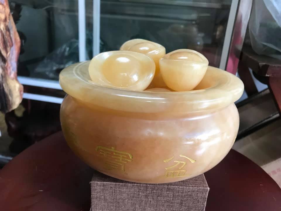 Tượng Bát Tụ Bảo Thố Tụ Tài Size Đại To 16,5cm Cao 9cm Đá Ngọc Hoàng Long 10 Thỏi Vàng To Nặng 3,4kg Anh Chị mệnh Kim mệnh Thổ mệnh Thủy trưng bàn thờ Thần Tài, Thổ Địa để gia tăng năng lượng tài lộc cho gia chủ ạ
