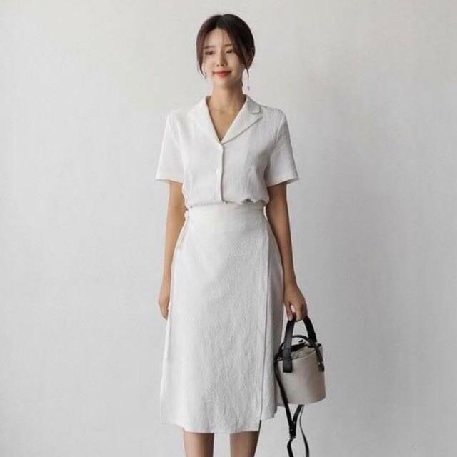 Đầm Suông Dài Trắng Cột Eo