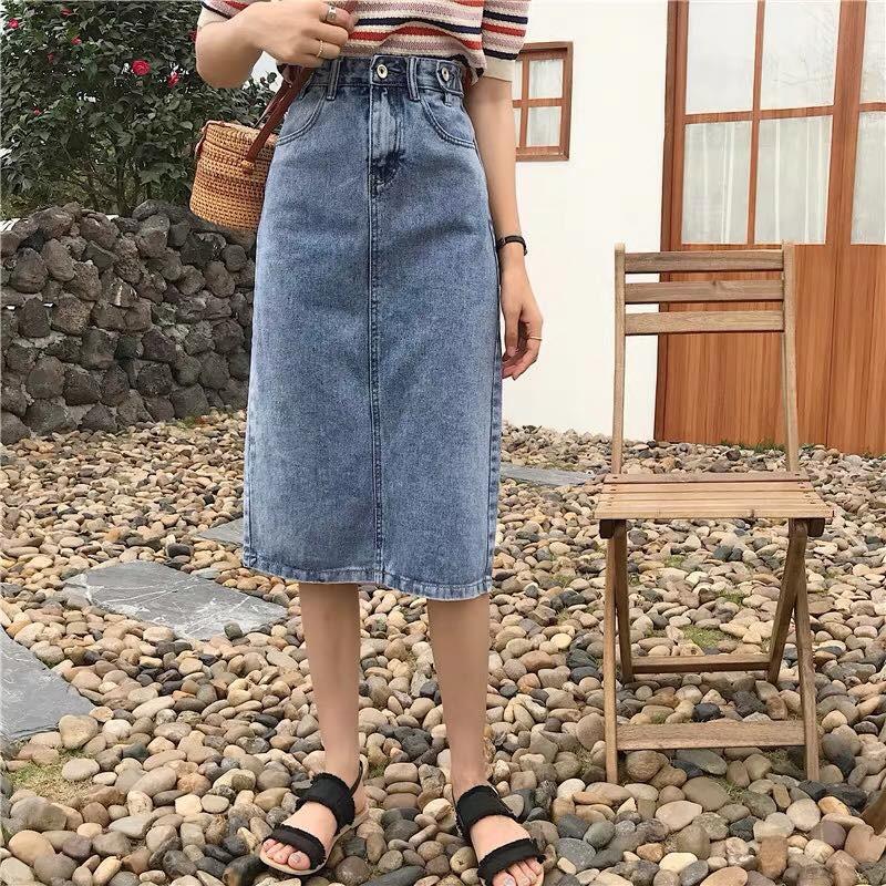Váy cạp cao dài qua gối phong cách