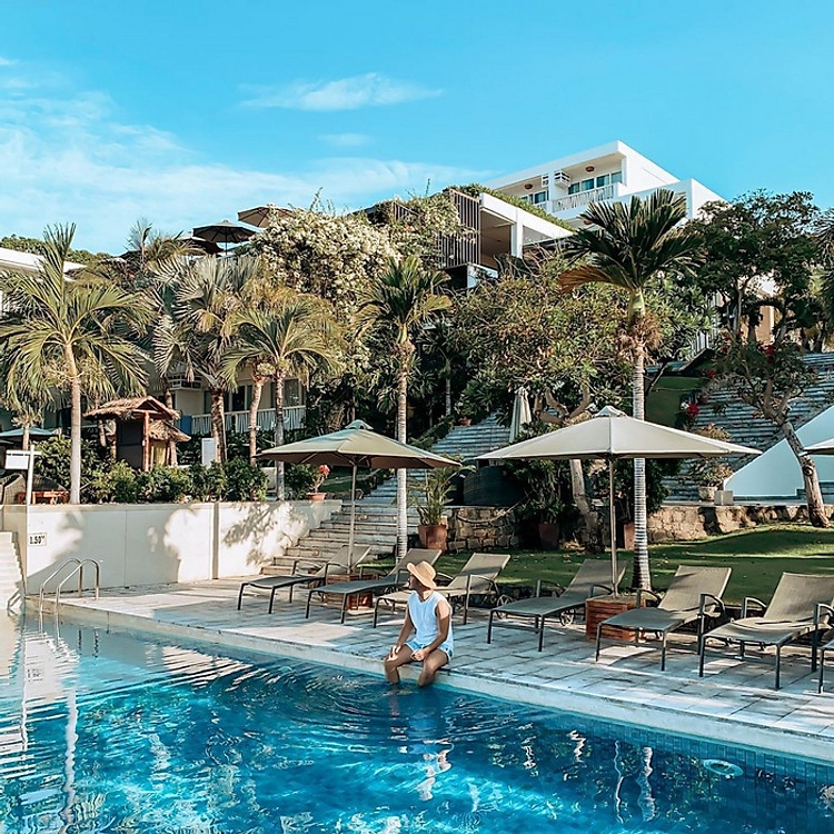 The Cliff Resort 4* Mũi Né - Buffet Sáng, Hồ Bơi, Bãi Biển Riêng, Không Gian Xanh Mát, Nghỉ Dưỡng Đẳng Cấp Phan Thiết