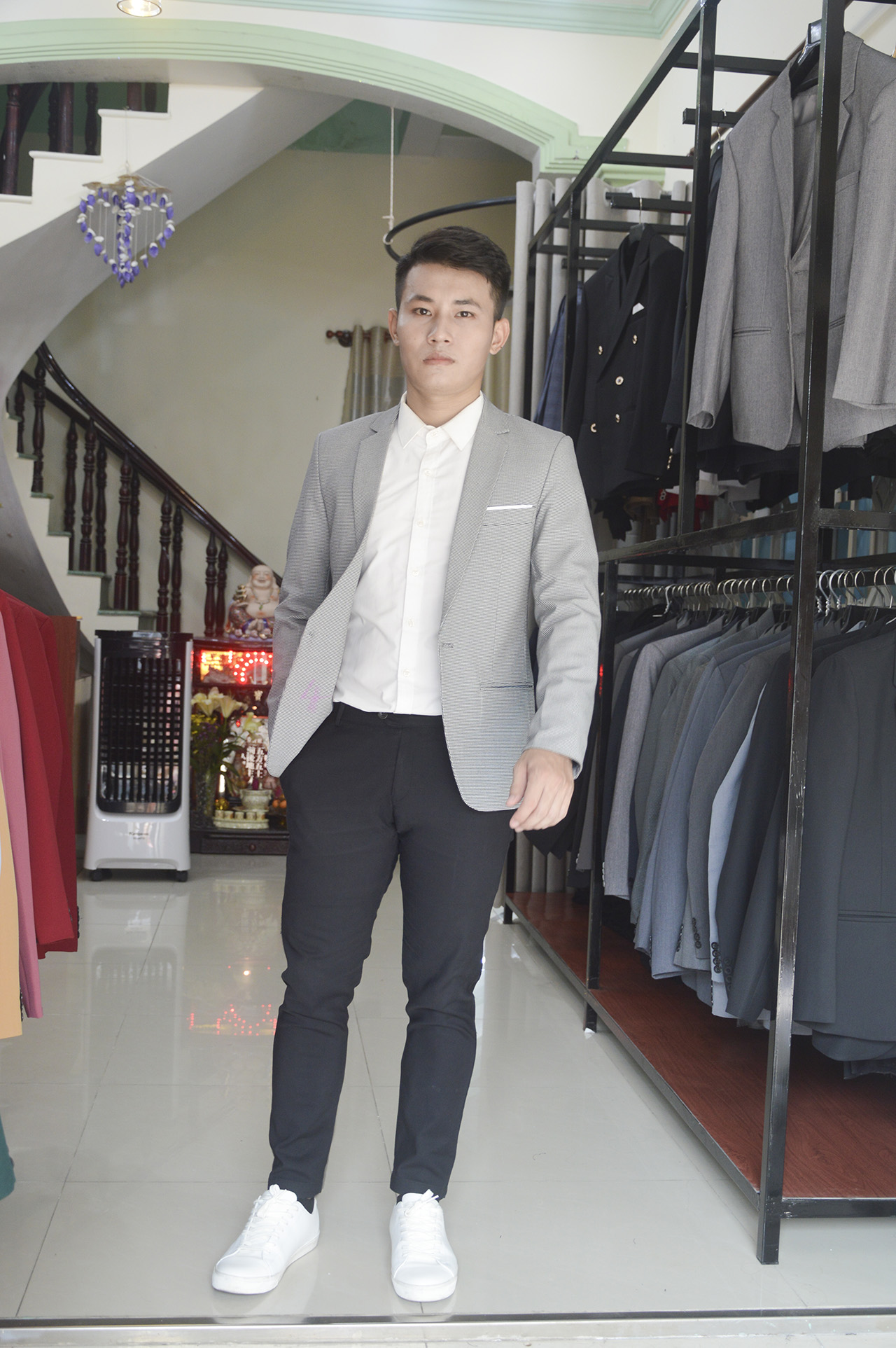 Áo vest nam 1 nút màu xám chấm nhí đen chất liệu co dãn thoáng mát