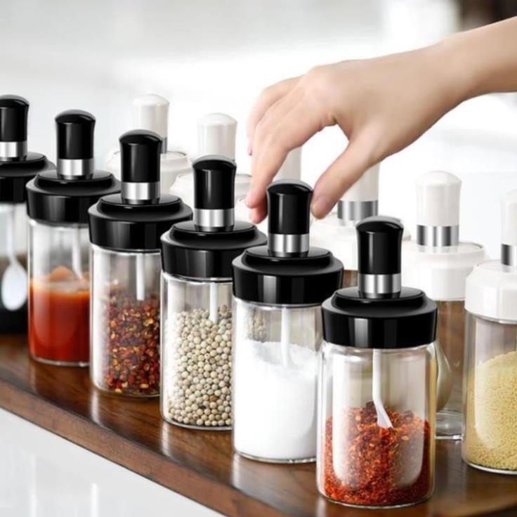 Lọ đựng gia vị thủy tinh có muỗng thìa múc