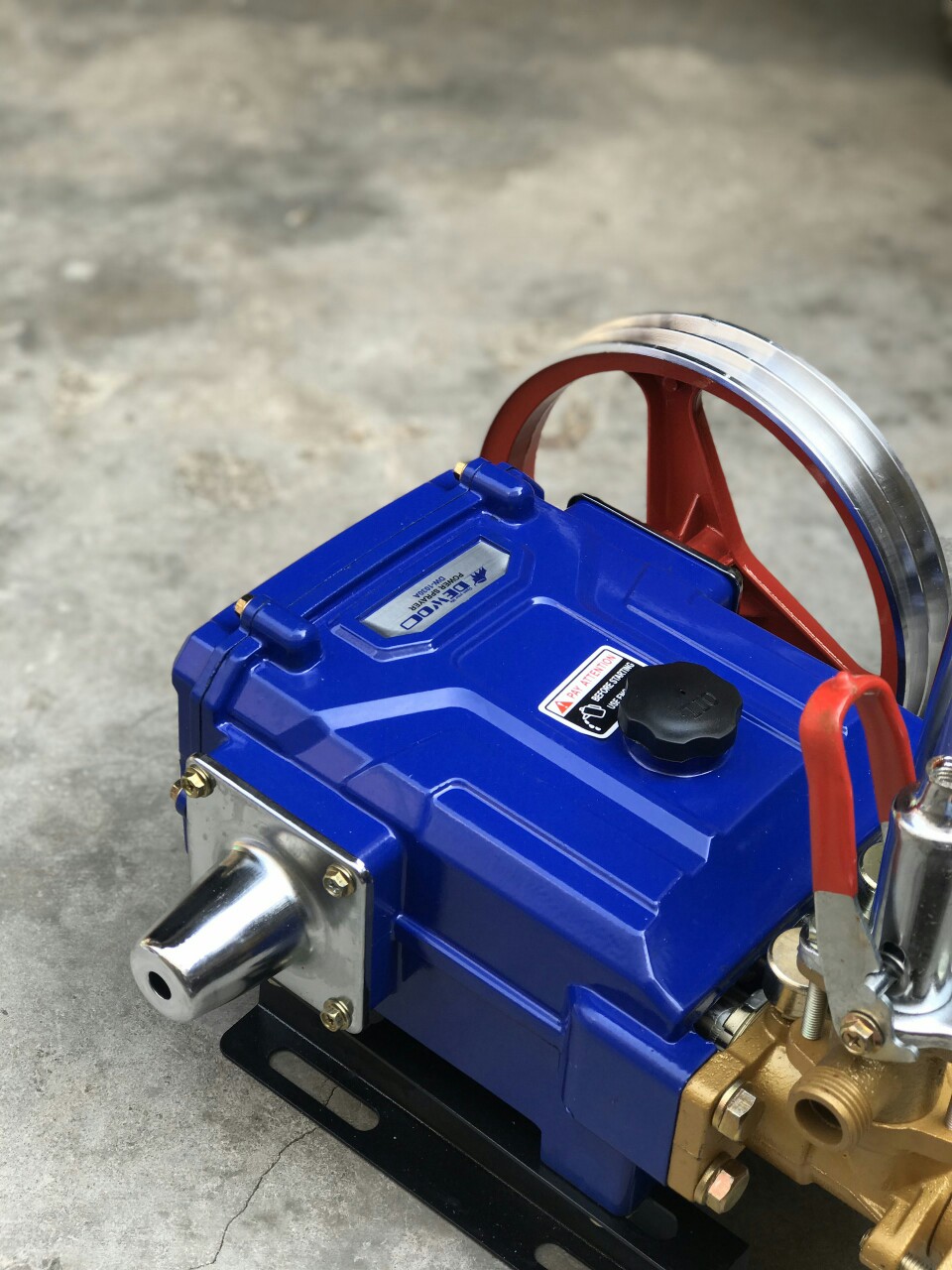 ĐẦU RỬA XE - ĐẦU PHUN XỊT RỬA 6.5HP DEWOO DW-1030A