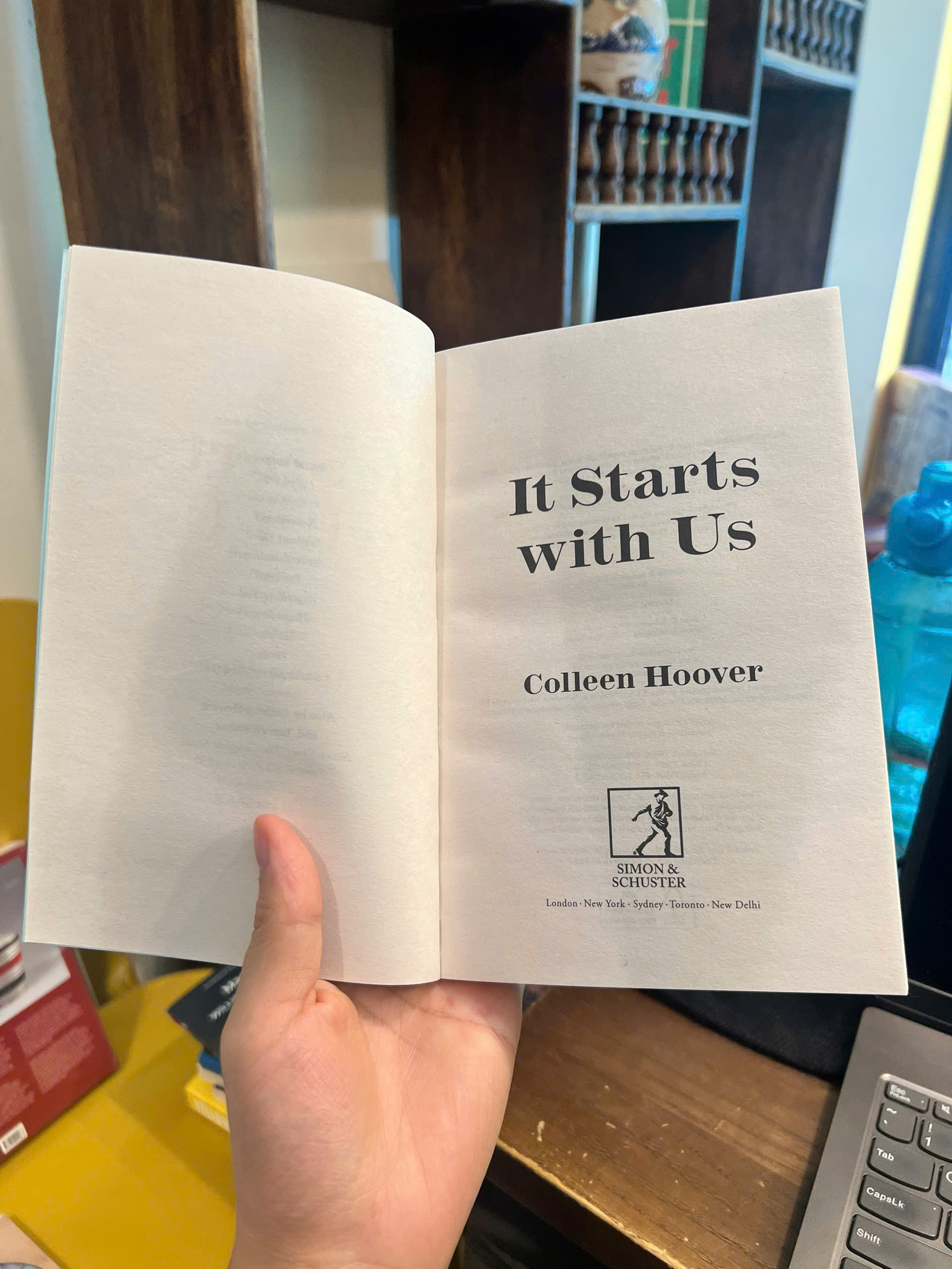 Sách - It Starts with Us by Colleen Hoover | Romance / BookTok / Ngoại văn Nhập khẩu / Lãng mạn