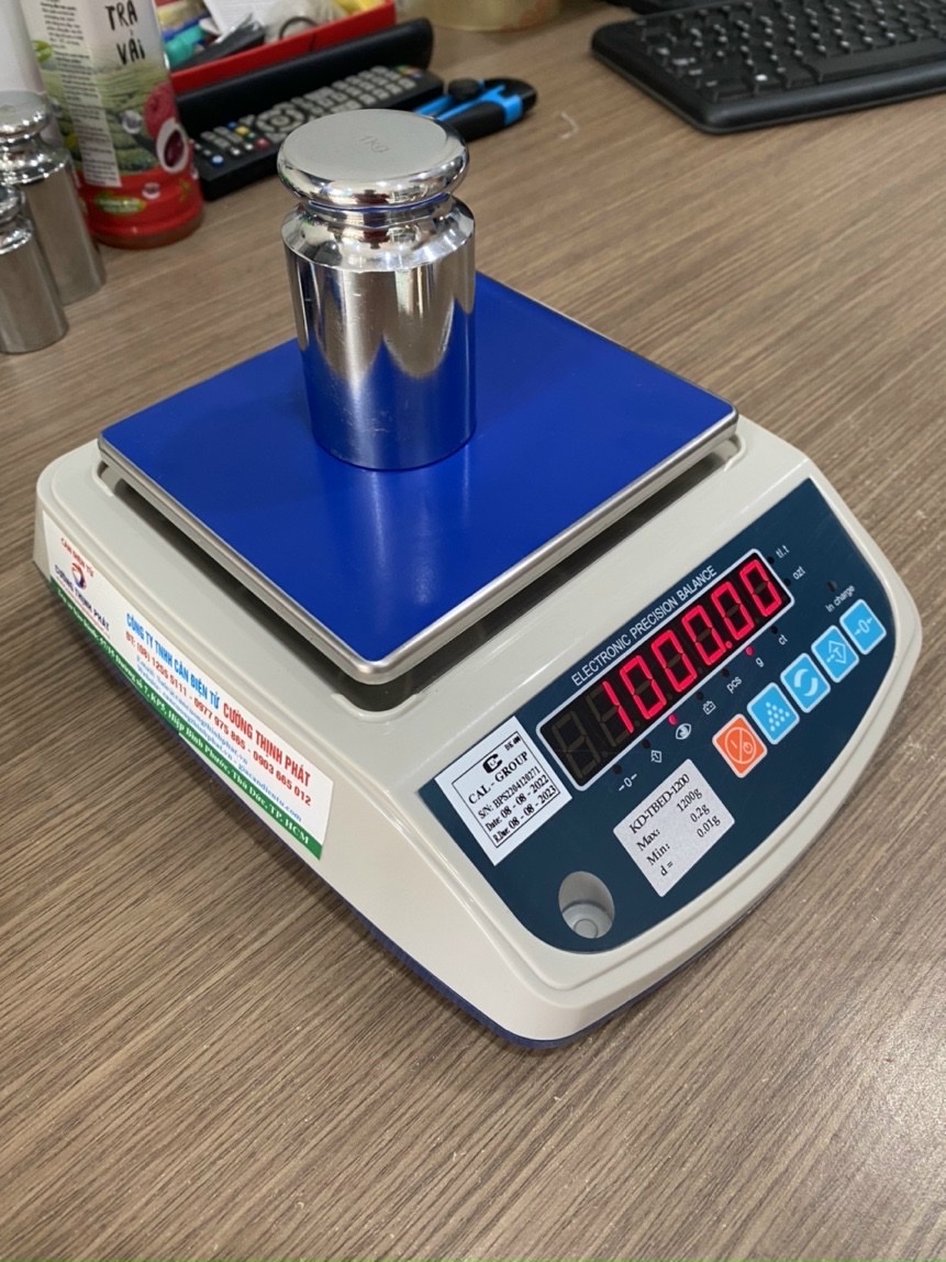 Cân kỹ thuật KD TBED điện tử giá rẻ 1200g KD-TBED1200. 1200g x 0.01g