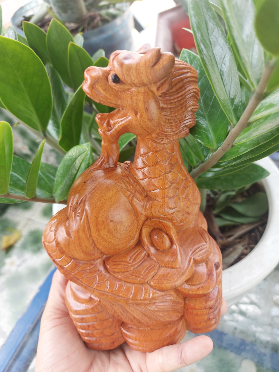Tượng con Rồng bằng gỗ hương nguyên khối ngang 20 cm