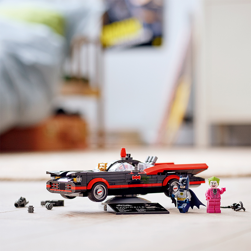 LEGO SUPER HEROES 76188 Siêu Xe Người Dơi Đối Đầu Joker