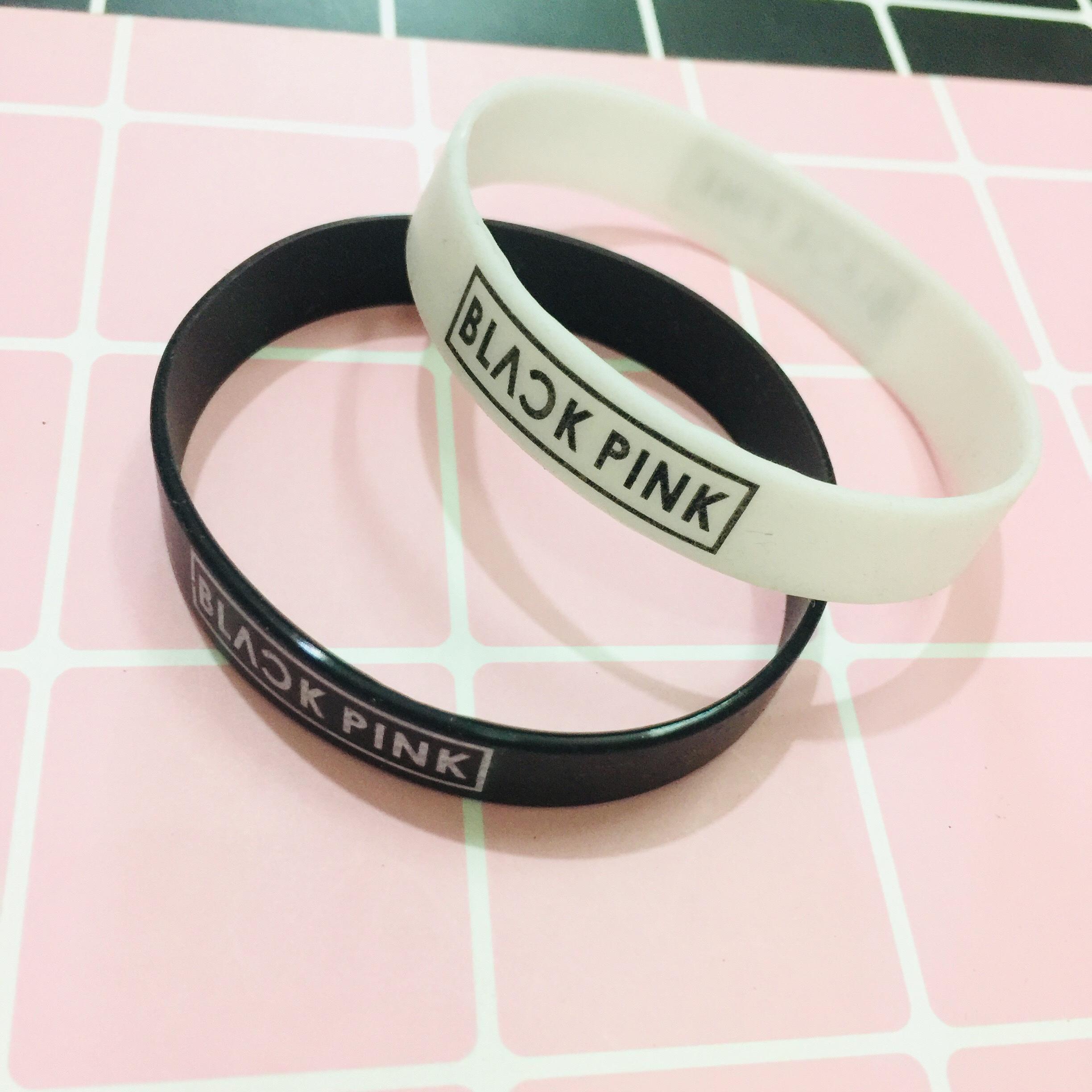 VÒNG TAY. LẮC TAY CAO SU BLACKPINK COMBO 2 CÁI MẪU KHÁC NHAU
