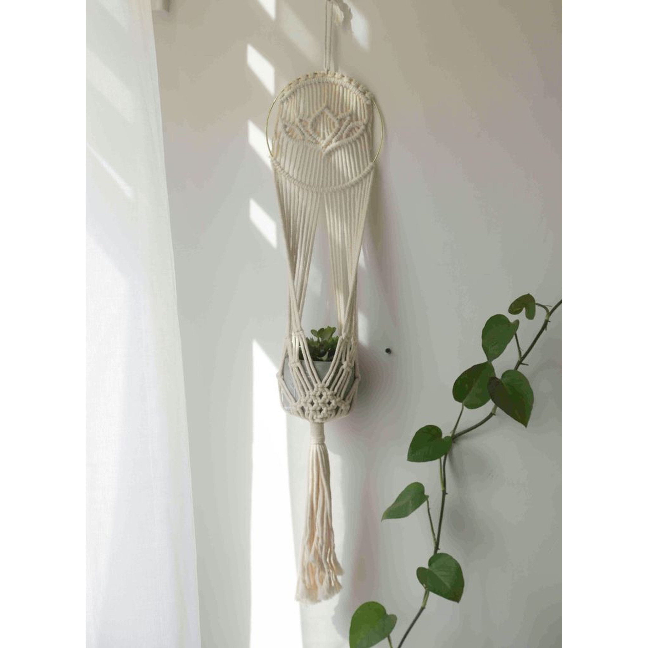 Dây treo trang trí chậu cây cảnh lọ hoa vật phẩm trang trí kết hợp vòng tròn đan dây hoa sen. Lutus Macrame. GTT20321