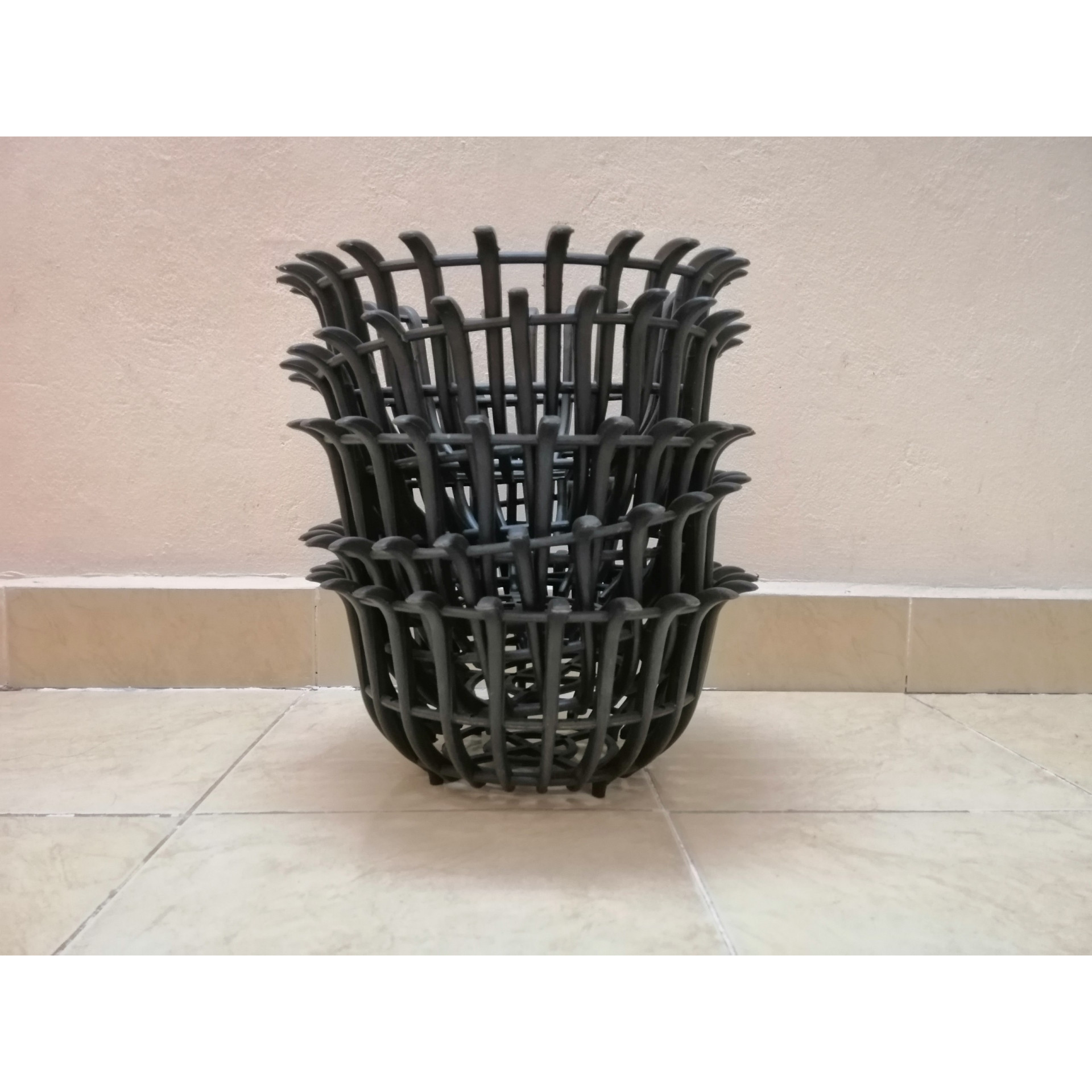 5 CHẬU GIẢ GỖ TRỒNG LAN DẤU HỎI FI32 MÀU ĐEN