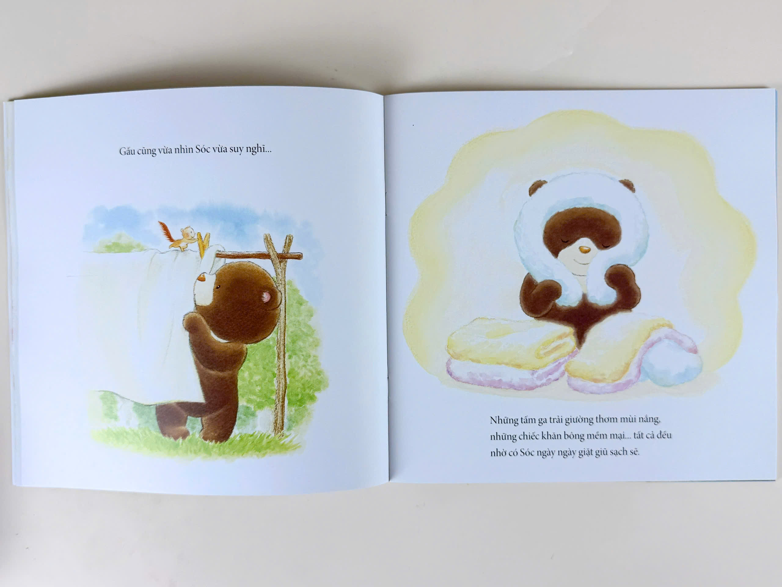 Sách - Tranh Truyện Ehon Nhật Bản - Cảm Ơn Cậu Vì Đã Luôn Bên Tớ (Dành Cho Bé Từ 2 Tuổi+)