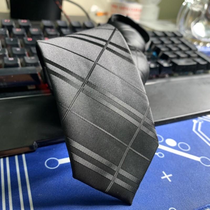 Mẫu Cavat 6cm thắt sẵn dây kéo dành cho nam thanh niên trẻ tuổi kiểu dáng hàng quốc mẫu mới nhất 12/2020