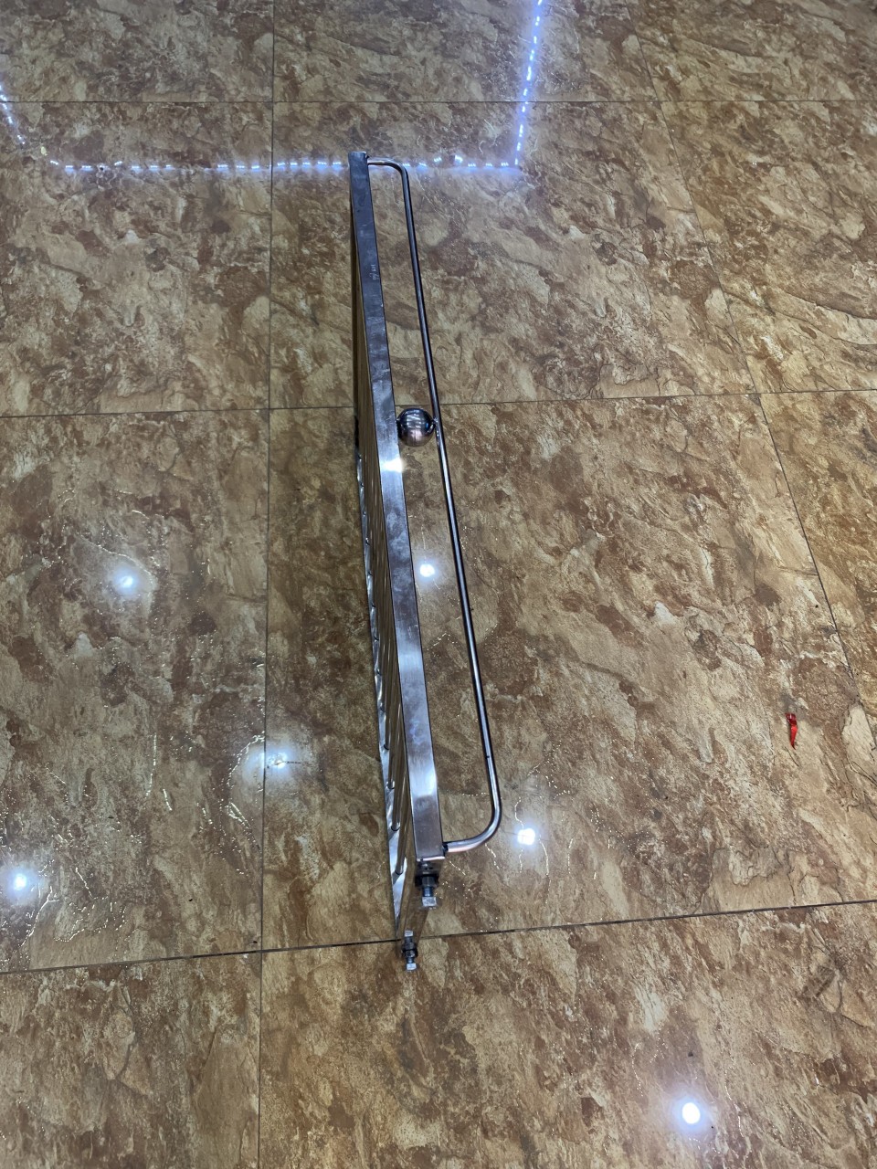 GIÁ GẦM BẾP , KỆ ĐỂ ĐỒ NHÀ BẾP INOX 304 . kt 85 x 50 cm .