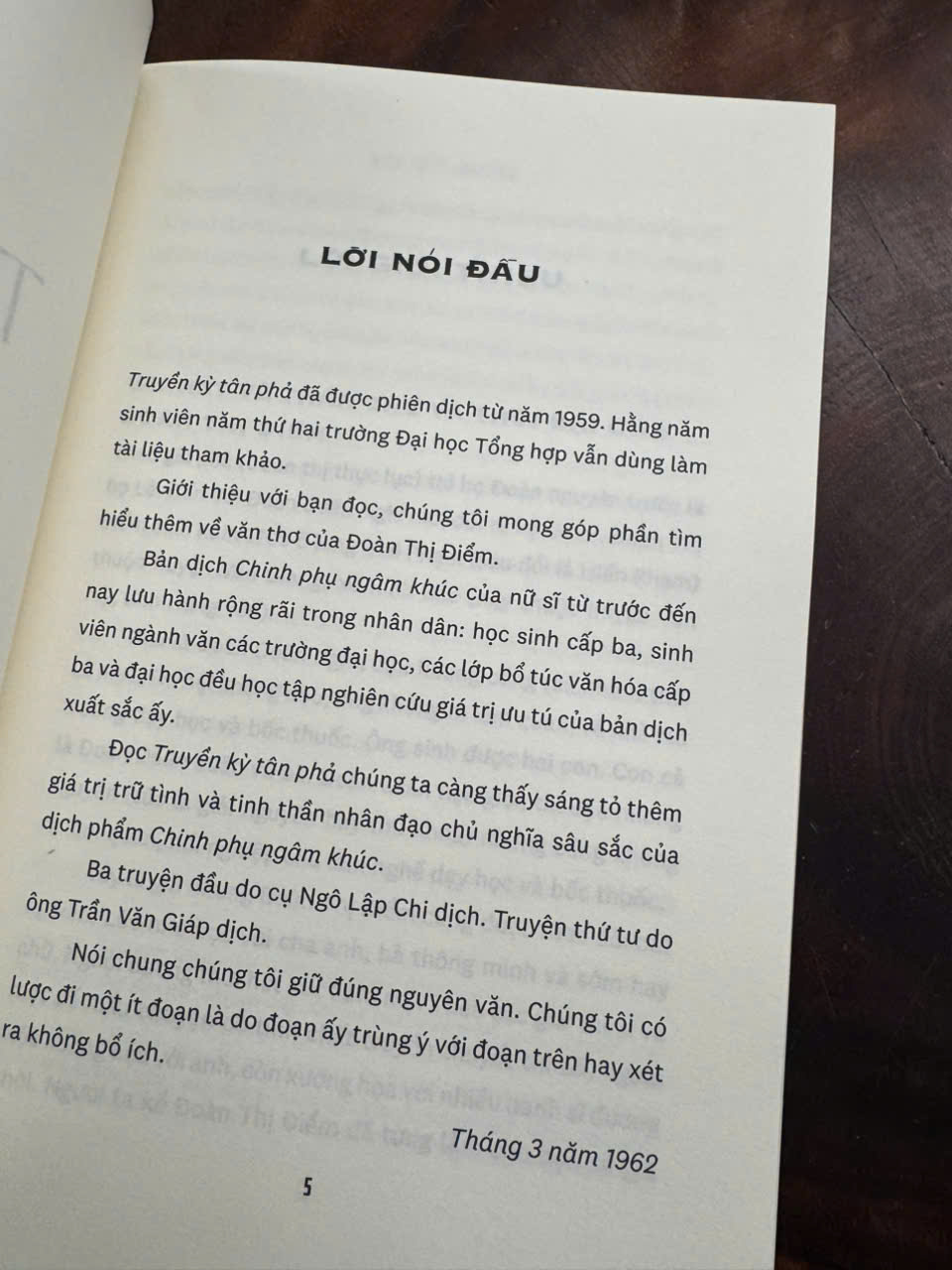 TRUYỀN KỲ TÂN PHẢ – Đoàn Thị Điểm – Ngô Lập Chi, Trần Văn Giáp dịch – Nhã Nam – NXB Văn học