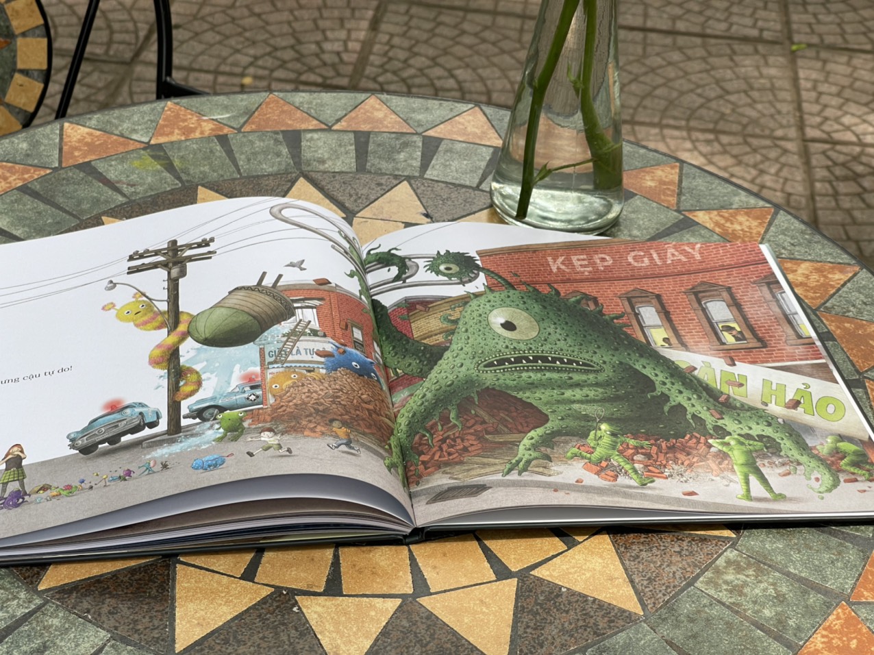 DỰ ÁN ĐẦU VOI ĐUÔI CHUỘT - CUỘC TẨU THOÁT – Anh Em Nhà Fan – Sanhobooks