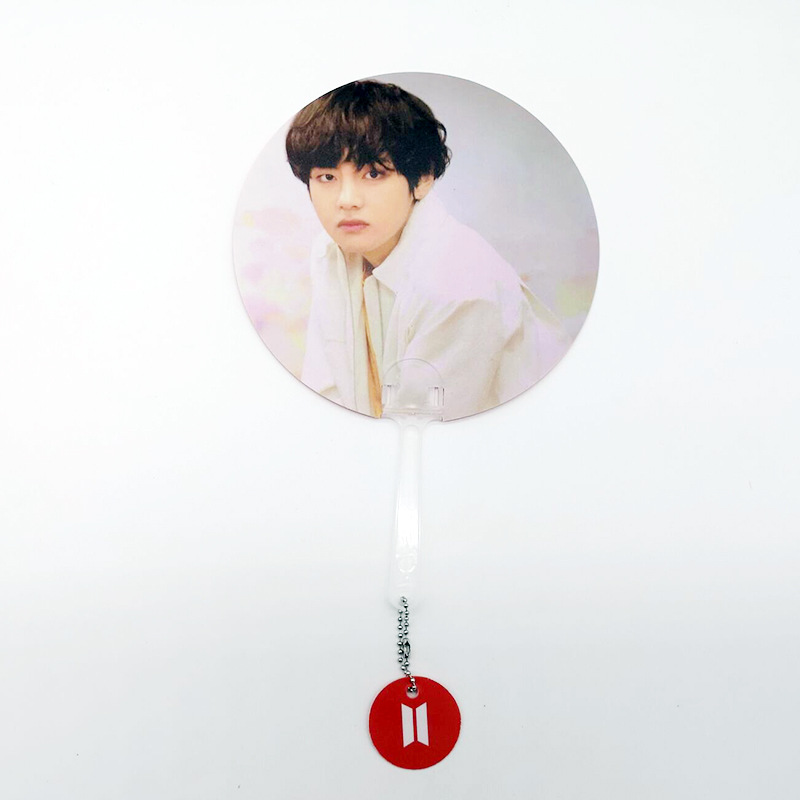 Quạt cầm tay V BTS