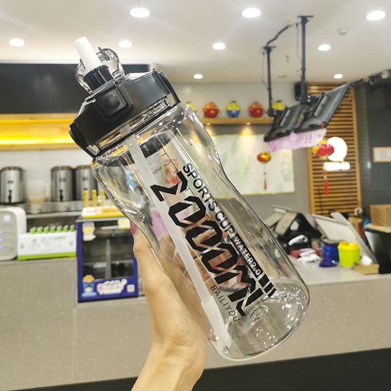Cốc nước dung tích lớn cốc nước 2000ml ống hút chai nước thể thao chai nước ngoài trời chai nước cốc di động