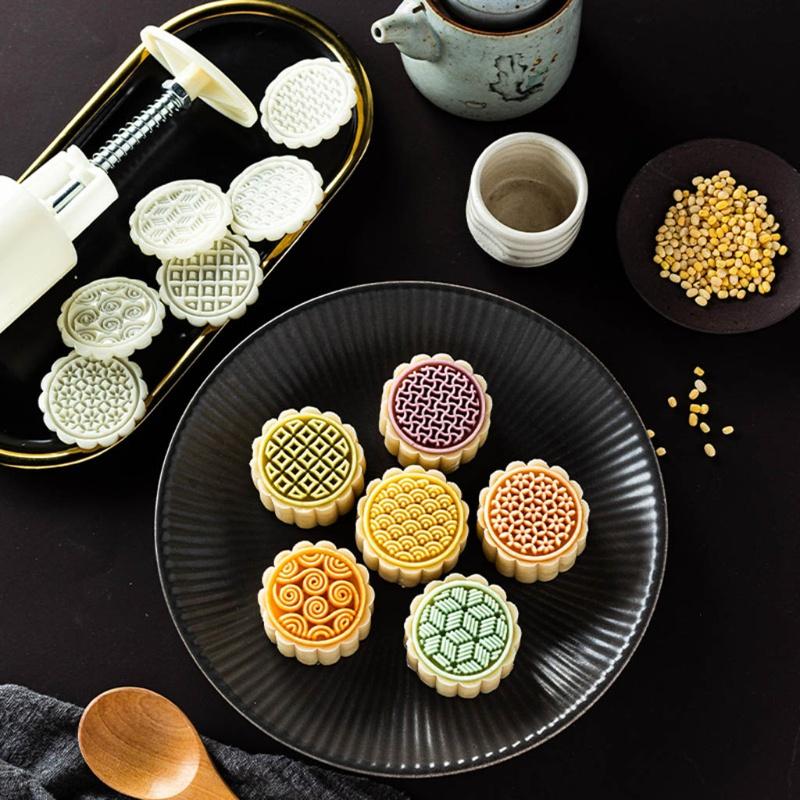 Khuôn Cắt Bánh Trung Thu Kiểu Nhật 125G