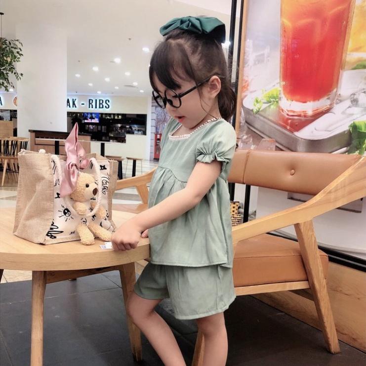 Bộ đũi cộc áo baby doll bé gái cổ ren điệu đà