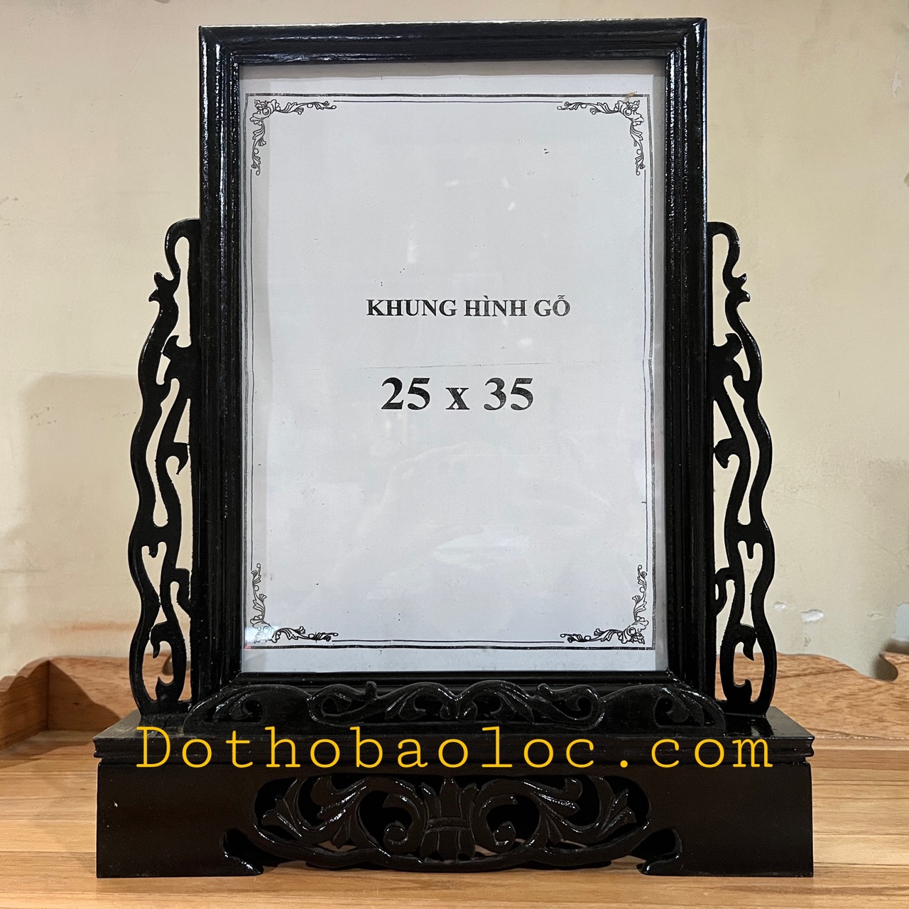 Khung ảnh thờ gia tiên 100% gỗ xà cừ chạm khắc ép kính viền hoa cao cấp cao 35cmx25cm