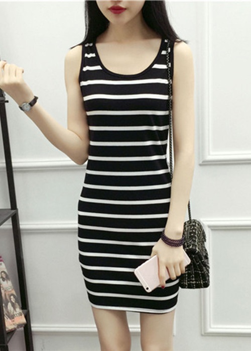 Đầm thun sát nách ôm nhẹ DV07