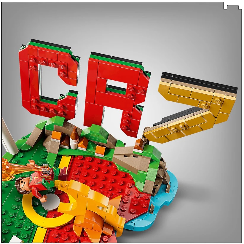 LEGO EDITIONS SPORTS 43012 - Biểu Tượng Sân Cỏ Cristiano Ronaldo (490 Chi Tiết)