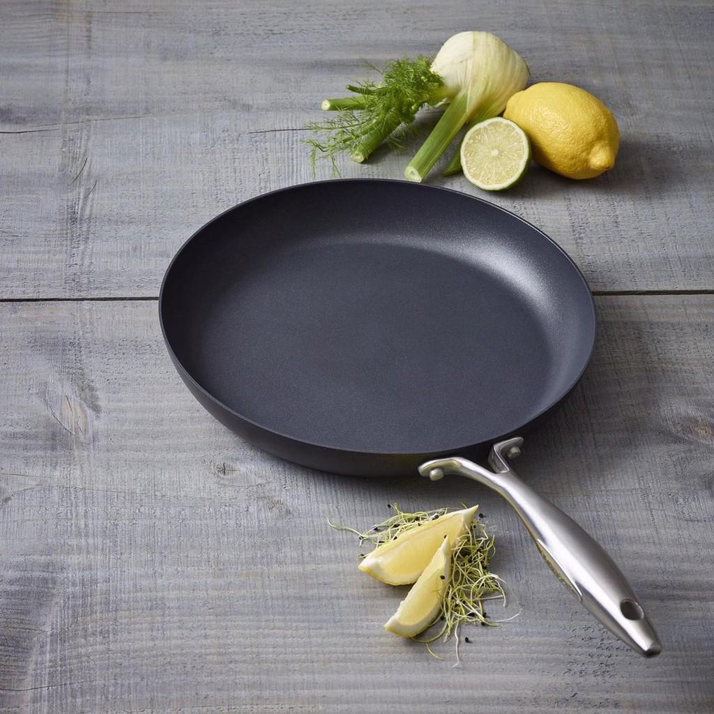 Chảo chống dính đáy từ cao cấp Scanpan Pro IQ 28cm,bảo hành chống dính 3 năm, an toàn, sản xuất Đan Mạch 68002800