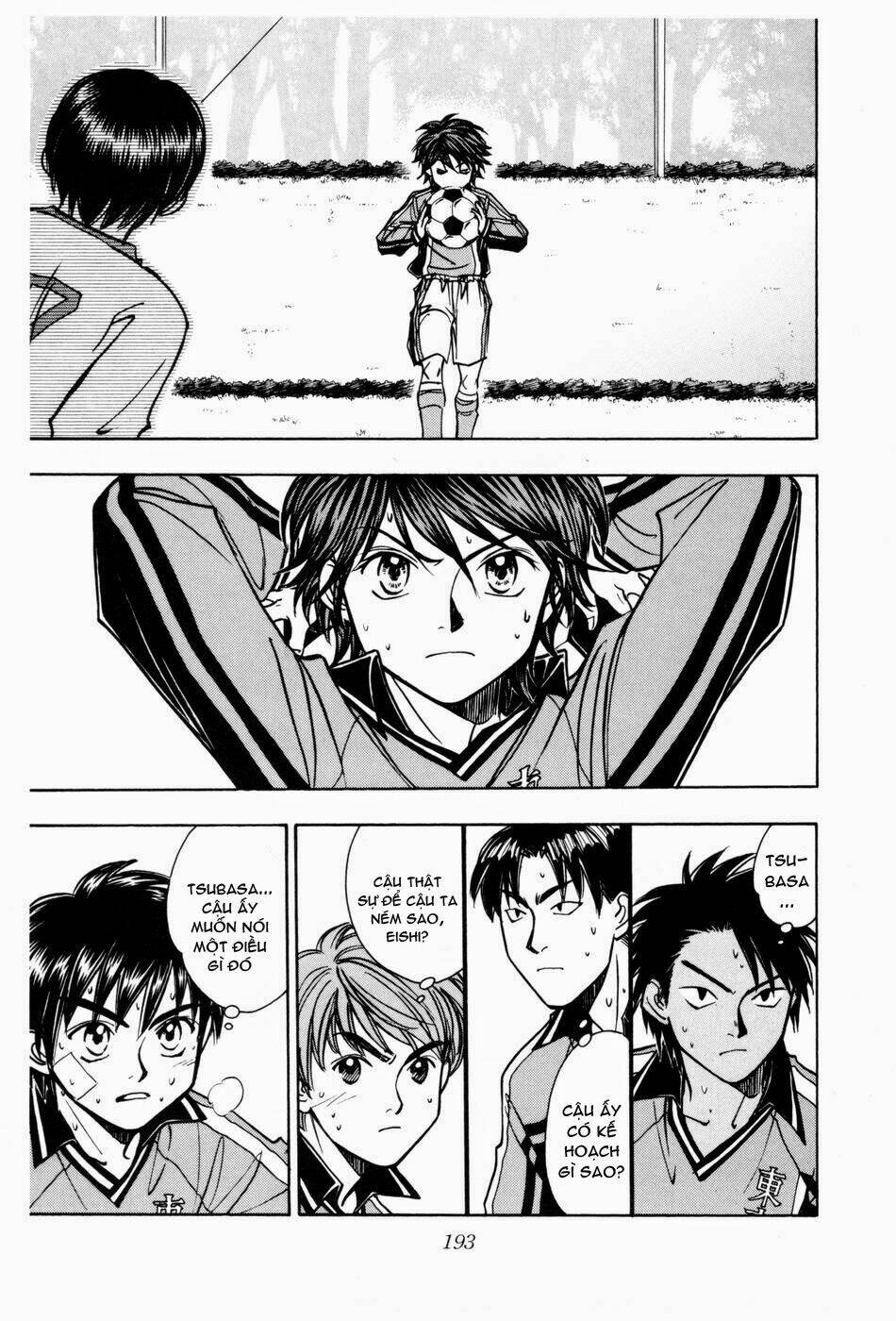 whistle - cơn lốc sân cỏ chapter 184 12