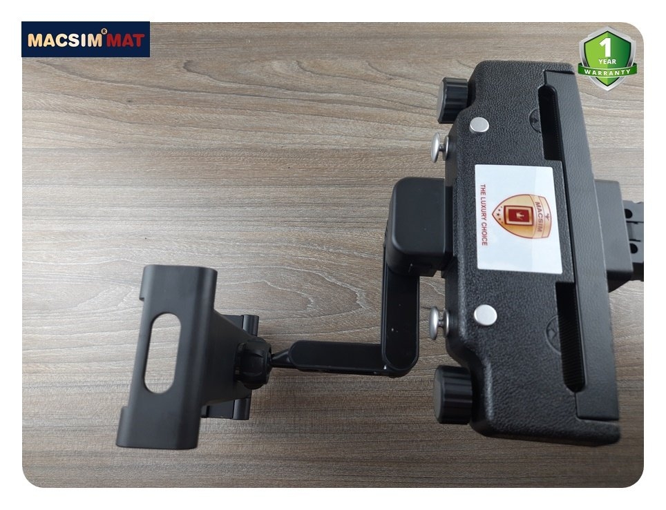 Gối tựa đầu ô tô cao cấp nhãn hiệu Macsim tích hợp giá treo điện thoại mã CHP03A màu đen