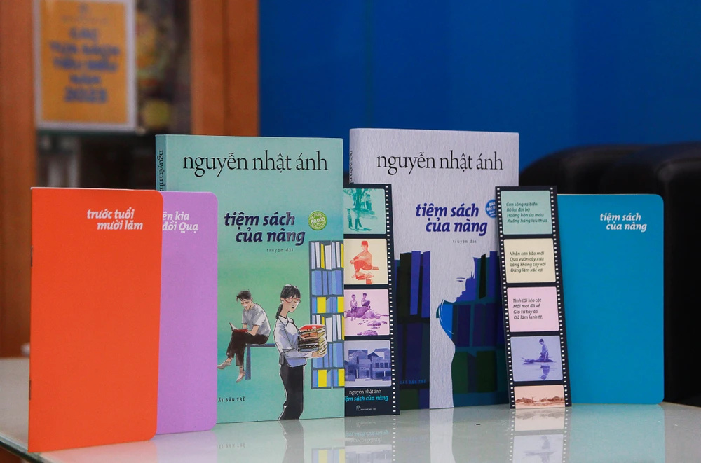 Sách Tiệm sách của nàng Bìa mềm, Nguyễn Nhật Ánh, Tặng kèm Bookmark, Photostrip, Sổ tay, 2H Books