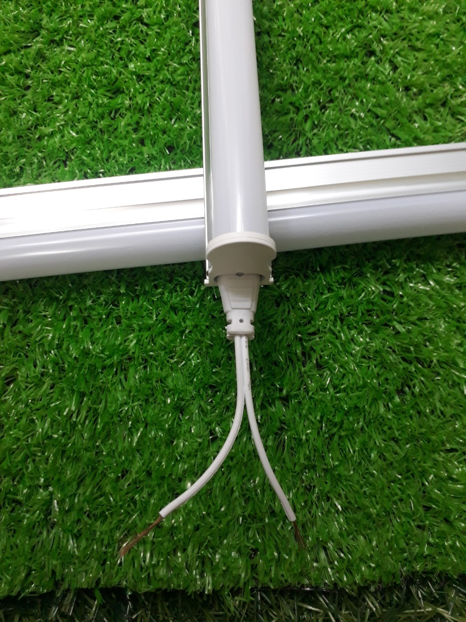 Đèn led T4 30cm ánh sáng đỏ dùng cho bàn thờ