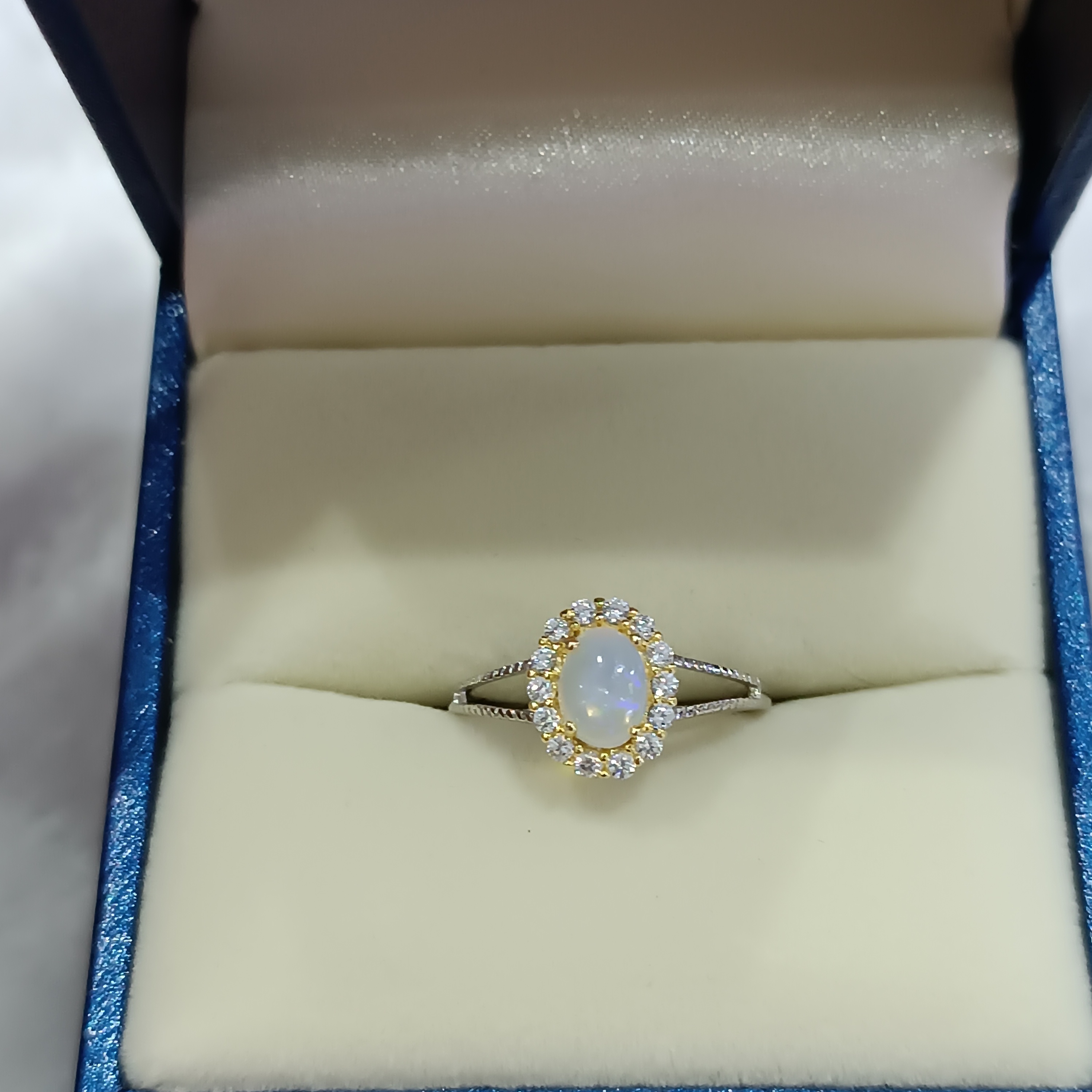 Nhẫn Đính đá Opal thiên nhiên Free Size - MOON Jewelry
