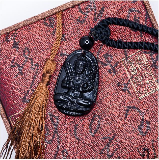 Mặt dây chuyền Hư Không Tạng Bồ Tát đá Obsidan tự nhiên - Phật Độ Mạng cho người tuổi Sửu, Dần - PBMOBS02 (Mặt kèm sẵn dây đeo)