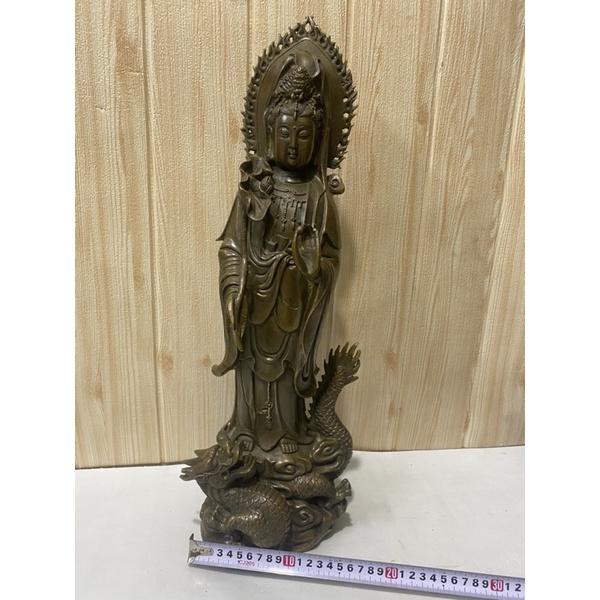 Tượng mẹ quan âm bằng đồng