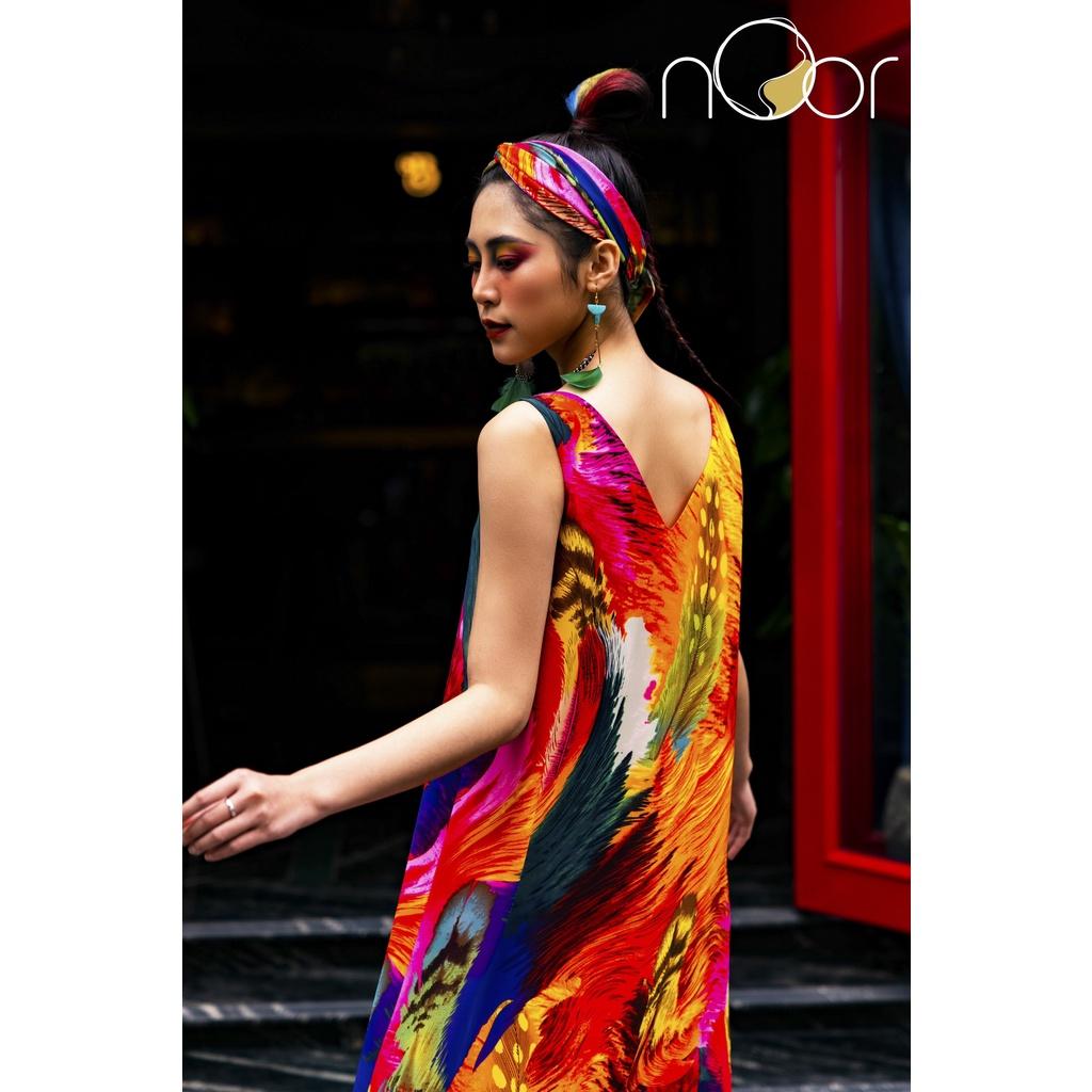 Váy cách điệu rực rỡ Le Paon - NV553