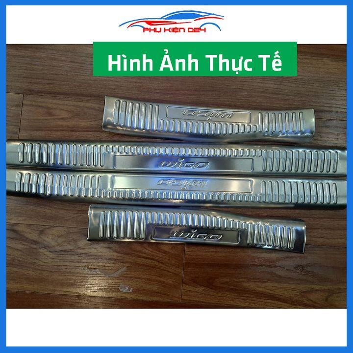 Bộ ốp bậc cửa trong ngoài nẹp bước chân Wigo 2018-2019-2020-2021 Inox chống trầy trang trí xe