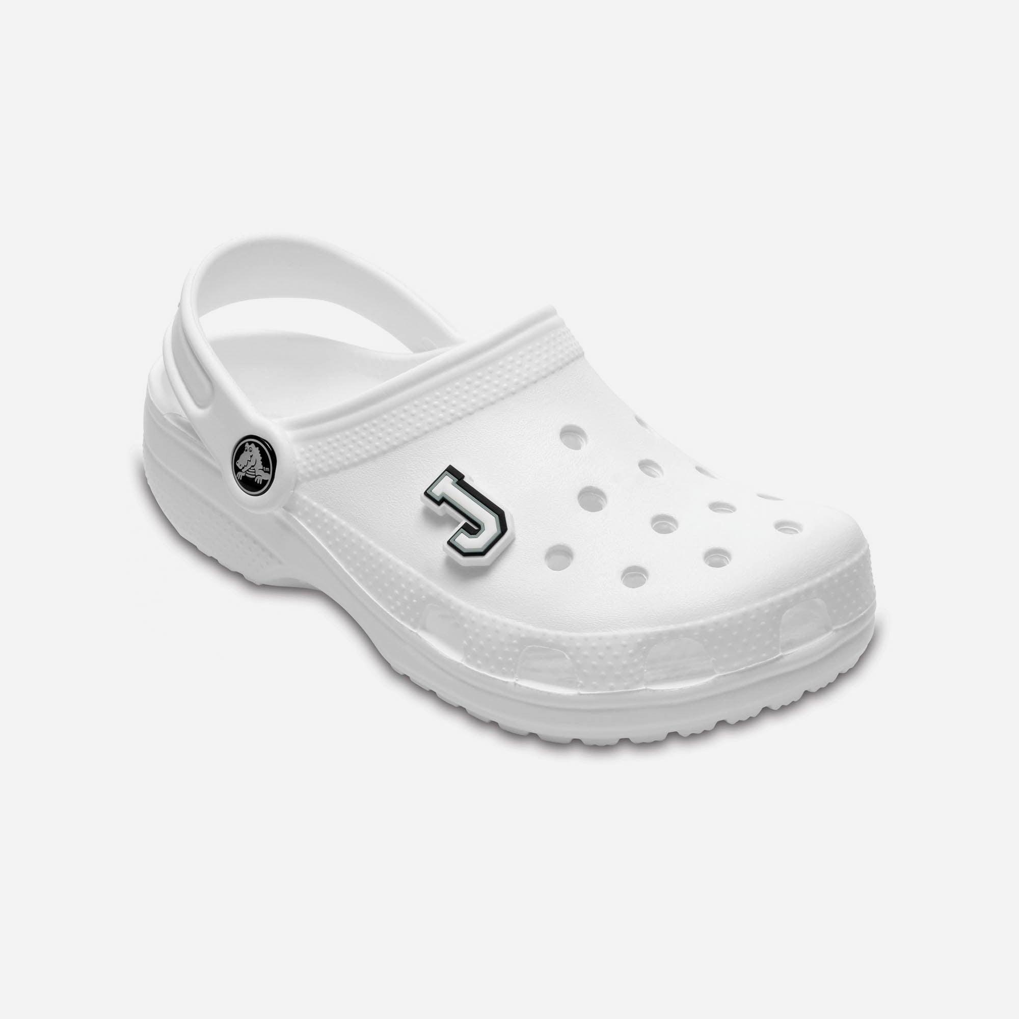 Huy hiệu jibbitz Crocs Letter J - 10007003