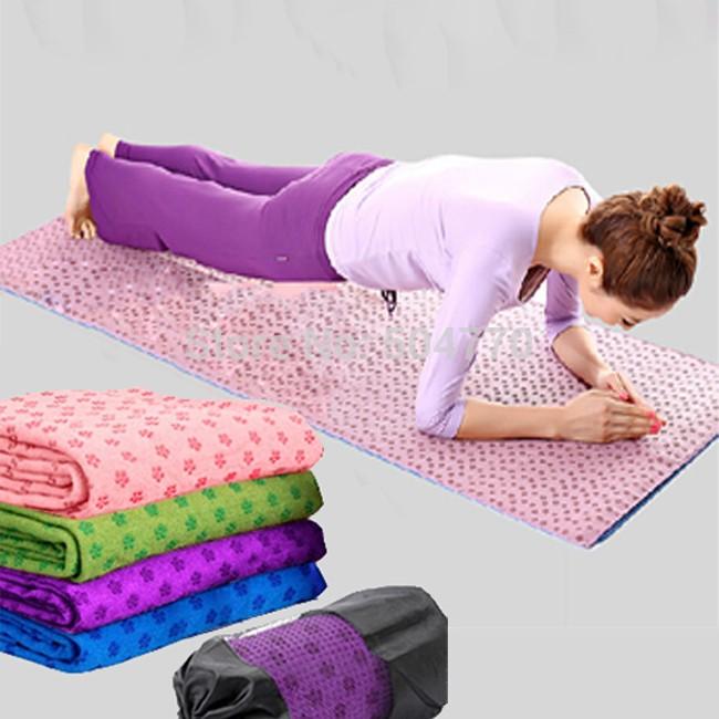 Khăn trải thảm tập Yoga với hạt PVC chống trơn