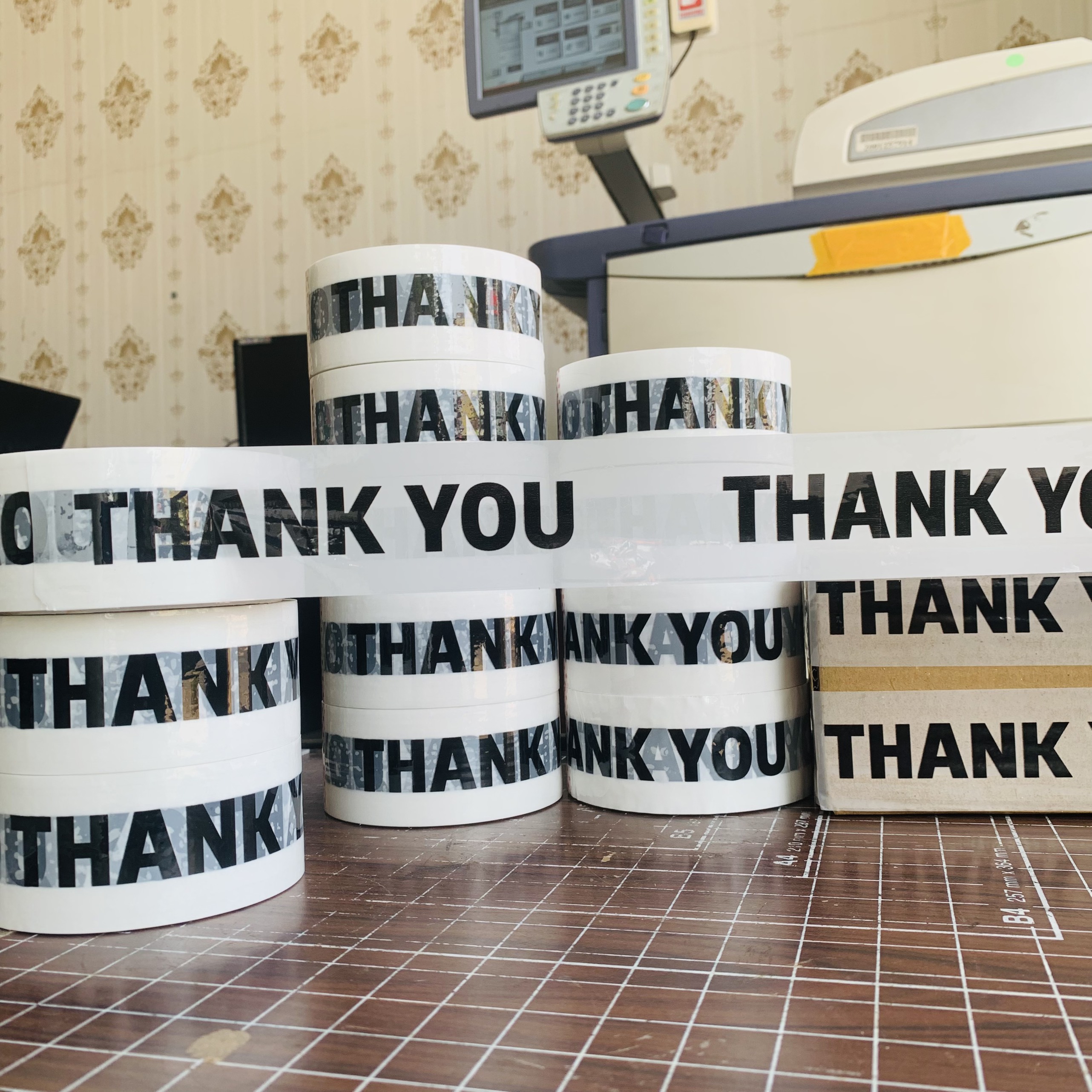 Cuộn băng keo " Thank you" bản 48mm 100yard BKA111