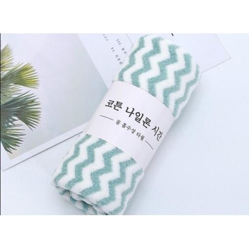 KHĂN MẶT LÔNG CỪU 30x50CM KHĂN LAU MẶT LÔNG CỪU VÂN KẺ SỌC