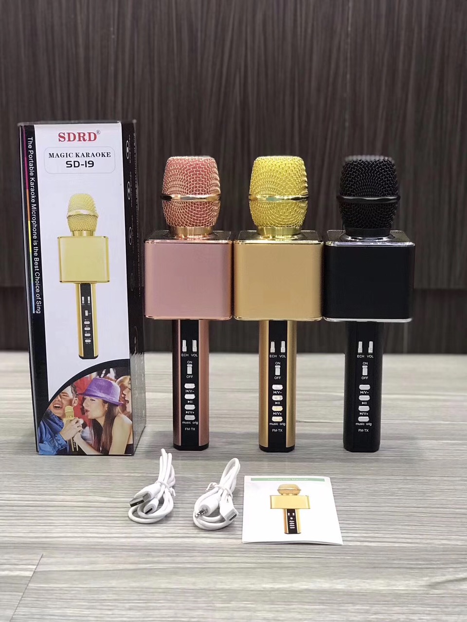 MIC KARAOKE SD-19 KÈM LOA - Hàng Nhập Khẩu (Giao Màu Ngẫu Nhiên)