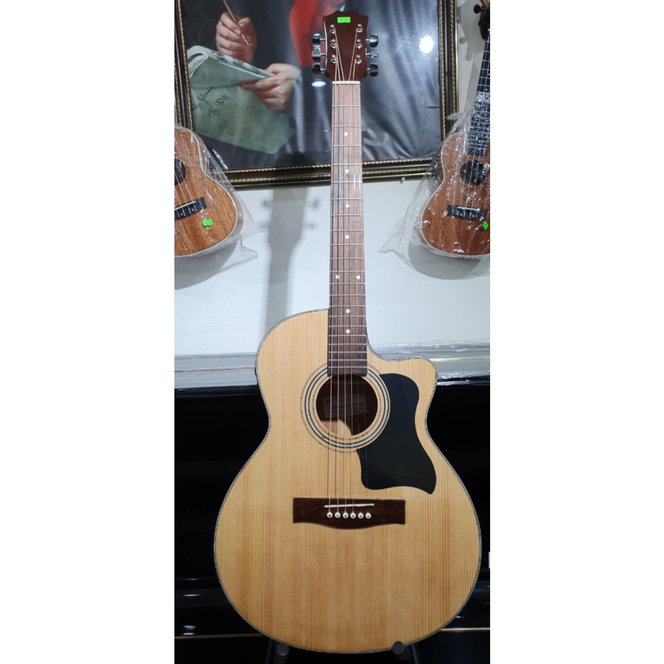 Đàn guitar Aucoustic MKAC215E, thùng eo, màu vân gỗ, có EQ, size 4, kèm bao da 3 lớp, bộ dây