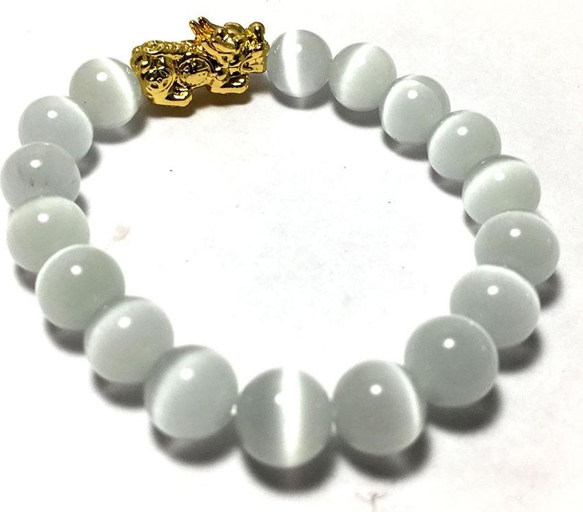 Vòng tay phong thủy đá mắt mèo màu trắng kèm cham tì hiu bạc mạ vàng 24k cao cấp cho người mệnh kim - mệnh thủy - VPT33A- Bạc QTJ