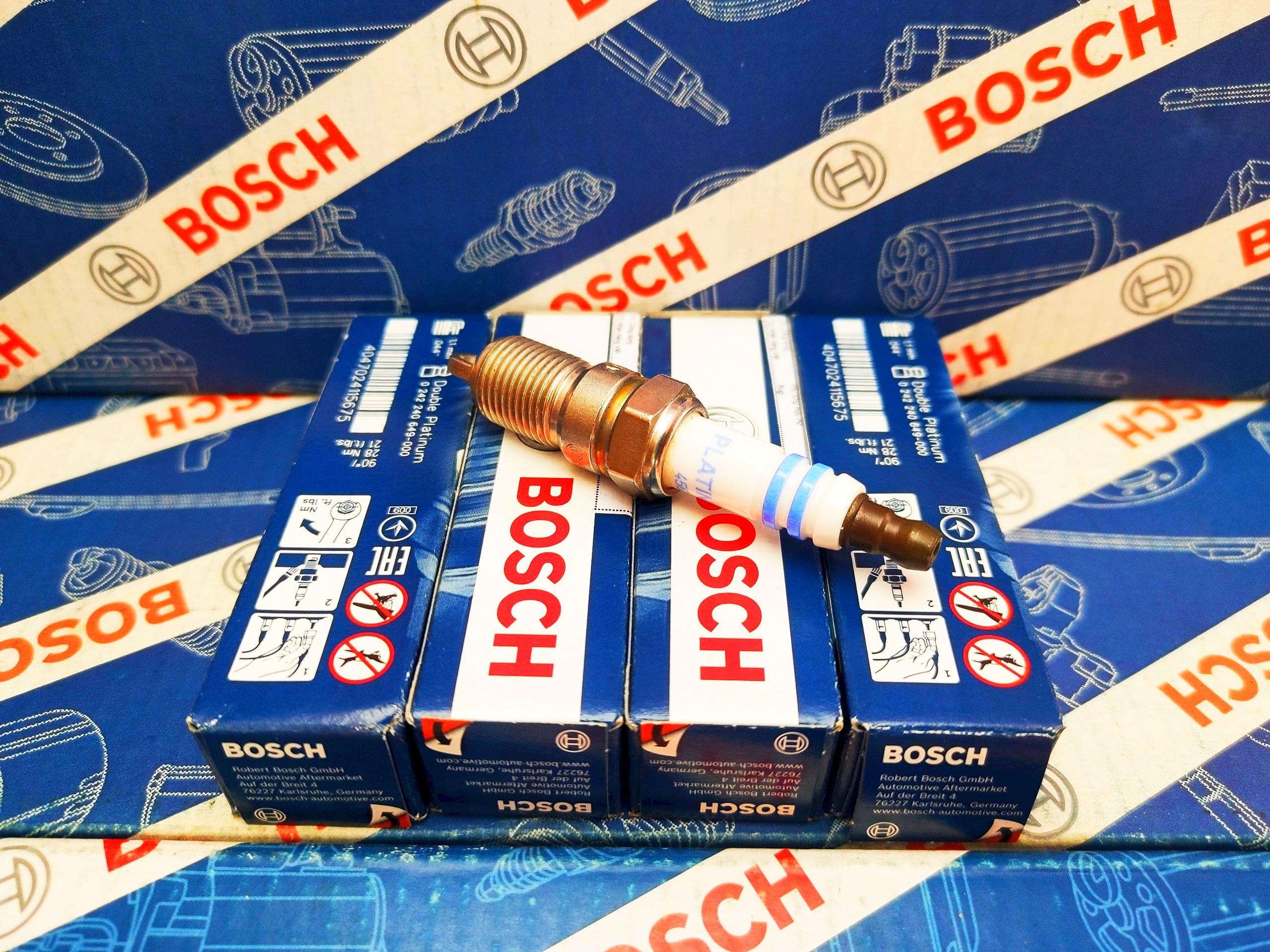 Bộ 04 Bugi Bosch Chân Côn Ngắn Ford Mondeo Focus Escape 3.0/2.3 Mazda 6