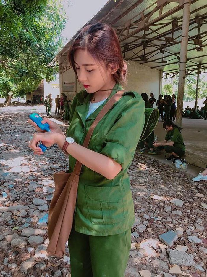 Áo sơ mi học sinh nam nữ màu xanh lá
