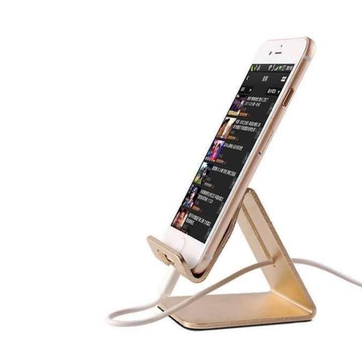 Giá Đỡ Kim Loại Sang Trọng. .